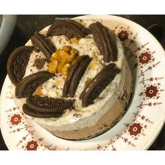 A picture of Eggless: Oreo Chocolate Vanilla Ice Cream Cake.