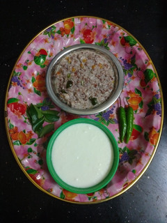 *சிகப்பரிசி தயிர் சாதம்*(red rice curd rice recipe in tamil) செய்முறை முக்கிய புகைப்படம்