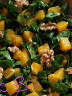 Una foto de Ensalada de espinacas