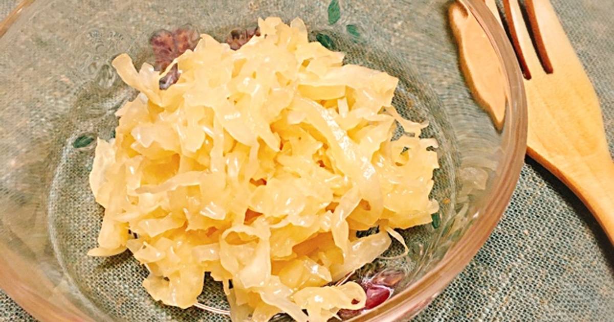 Sauerkraut (Fermented cabbage by lactic acid bacteria) Recipe by