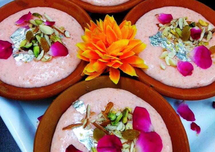 Recipe of Gordon Ramsay Rose phirni (rice)