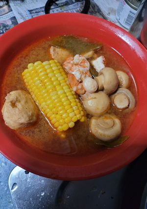 A picture of Thai Prawn Sour and Spicy Tom Yum Soup.