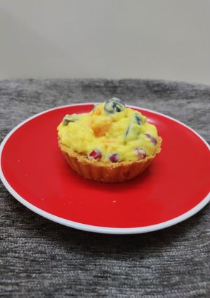 A picture of Fruit custard Tart.
