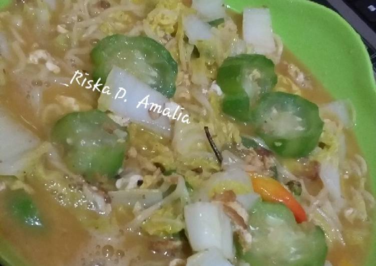 Resep Mie sedaap kare becek #5resepterbaruku yang Lezat