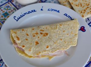 Foto di Piadina allo yogurt greco
