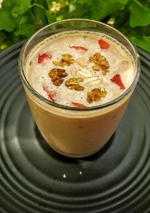 A picture of Chocolate peanut butter over night oats.