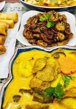 Hình của món Cà ri bò lát chay.