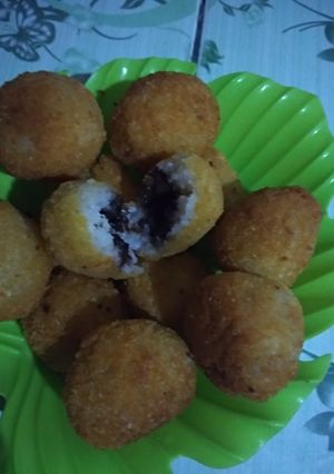 Foto resep Bola2 ketan isi coklat