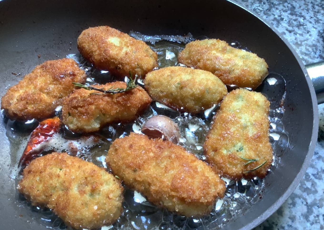 CHICKEN🐓NUGGET🦅🕊