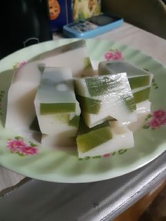 Hình của món Thạch sữa dừa lá dứa.