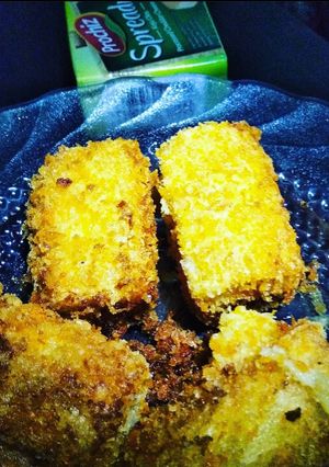 Foto resep Roti Keju Sosis Goreng Gampang banget by ma_mom ernie