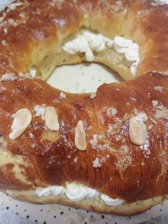 Una foto de Roscón de Reyes de nata (Thermomix)