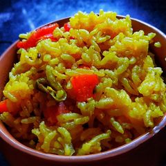 A picture of Simple vegetable biryani in pressure cooker.
