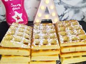 Une photo de gaufre au four