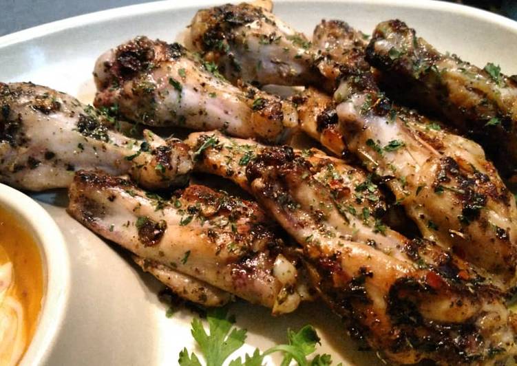 Simple Way to Make Any-night-of-the-week Grilled Herbed Chicken Wings