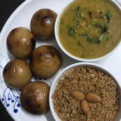 A picture of Daal Baati Churma.