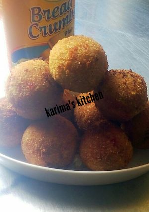 A picture of Yam balls.