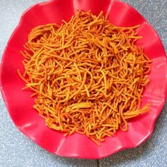 A picture of Homemade Haldiram style aloo bhujiya.