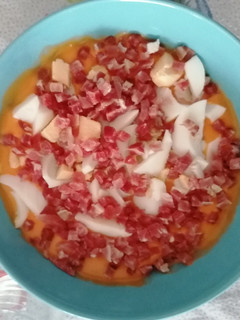 Una foto de Salmorejo casero