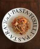 Spaghetti con camarones y vino ©