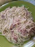 Spaguetti con crema de leche y panceta o bacon delicioso!