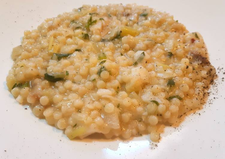 Fregola baccalà e porri