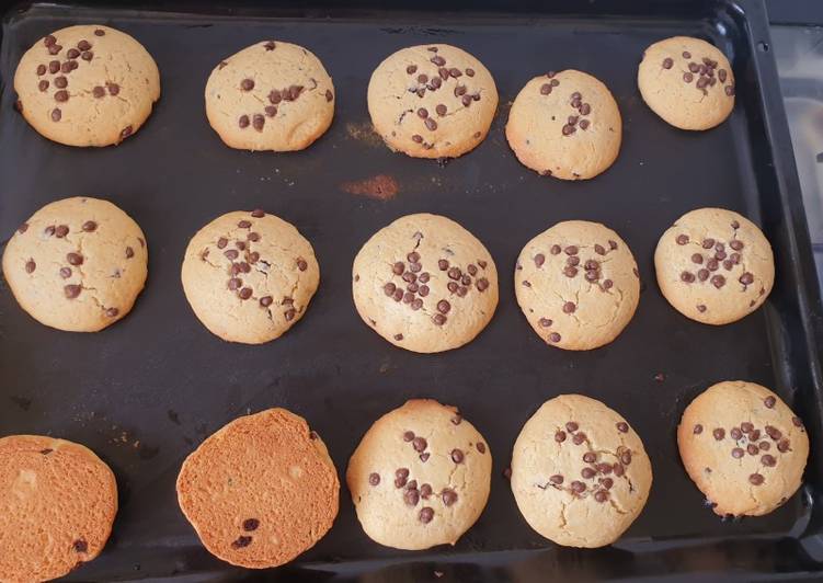 Recipe of Perfect Choco chip cookies #weekly jikoni challenge#15minutesor less