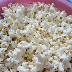 Butter popcorn A picture of Butter popcorn.