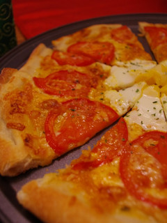 【麗塔塔-免揉薄皮pizza】 的食譜成品照片