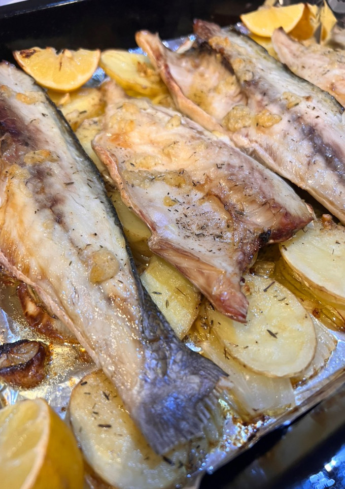 Una foto de Lubina al horno