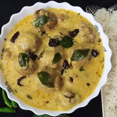 A picture of Chicken Kofta Karhi.
