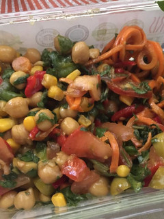 Una foto de Ensalada de Garbanzos