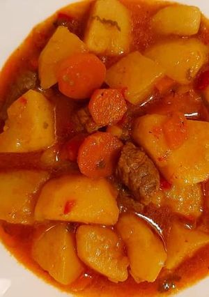 O poză a rețetei Spezzatino di vitello/Gulash.