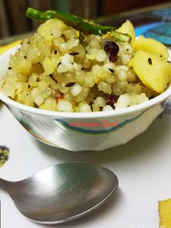 साबूदाना खिचड़ी (sabudana khichdi recipe in Hindi) रेसिपी मुख्य फोटो
