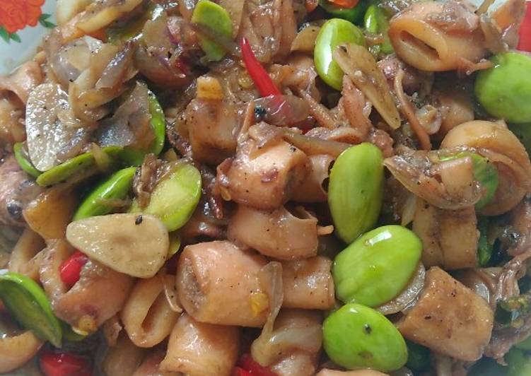 Cumi telur asin pete