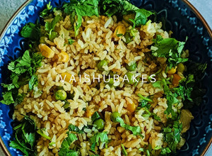 A picture of Green Peas & Mixed Veggies Pulao.