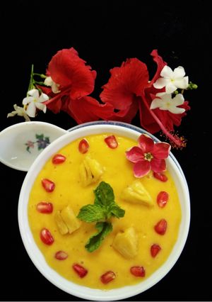 A picture of Golden Glow Oats Bowl.