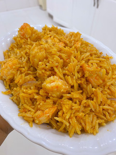 A picture of Shrimp jollof.