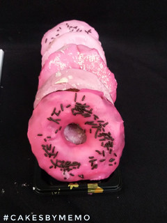 A picture of Glazed donuts.. #jikonichallenge.
