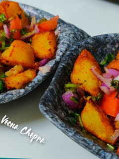 आलू चाट (aloo chaat recipe in Hindi) रेसिपी मुख्य फोटो
