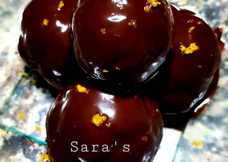 Profitteroles con crema all'arancia