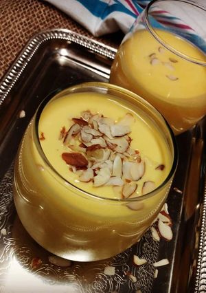 A picture of Mango Lassi.