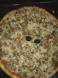 صورة لوصفة بيتزا بالطون 😉