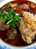 เส้นหมี่หุ่นต้มยำน้ำข้นไก่