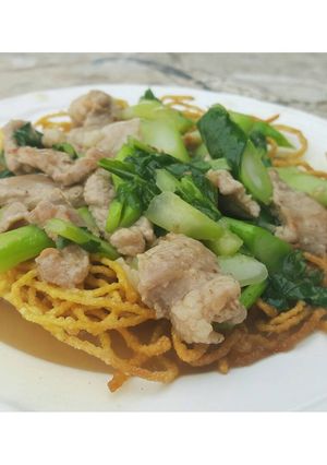 รูปของ ราดหน้าหมี่กรอบหมูหมัก