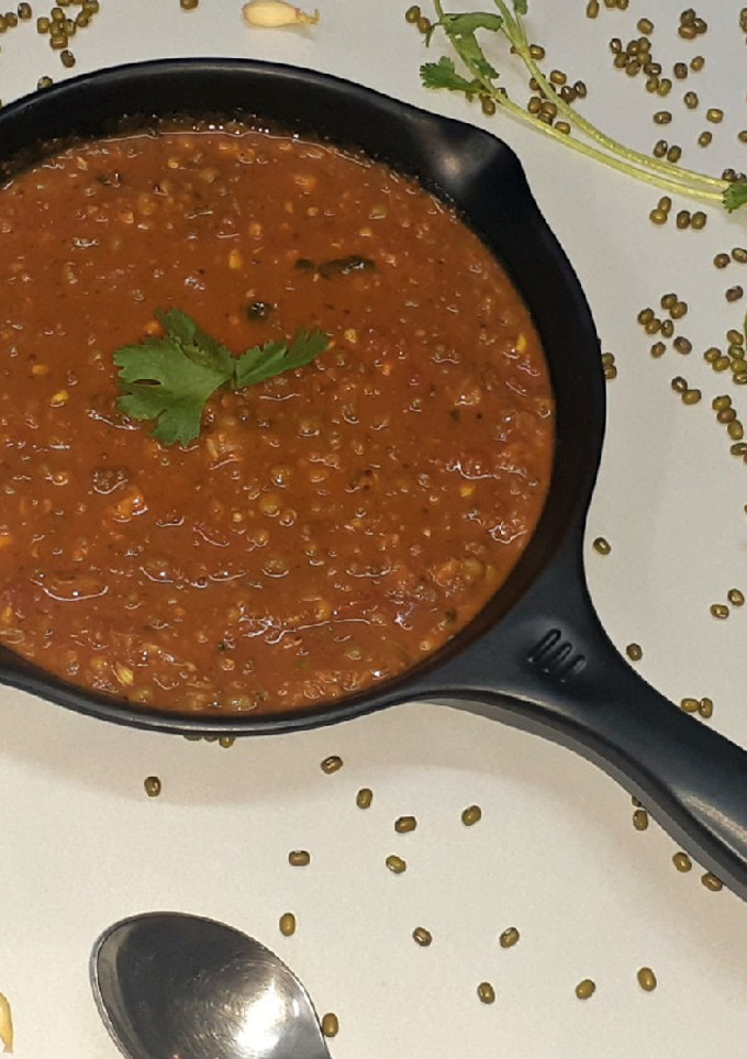 મગ મસાલા (Mag Masala Recipe in Gujarati) રેસીપી મુખ્ય ફોટો