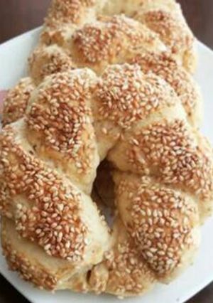 A picture of Home Made Simit Bread / Roti Turkey.
