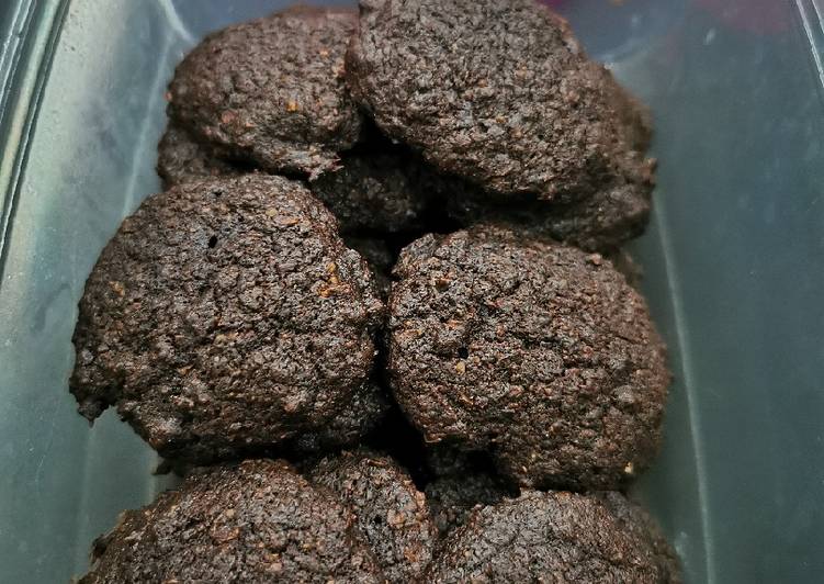 Easy &amp; light flourless chocolate cookie (keto/debm)