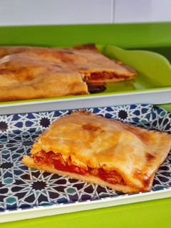 Una foto de Empanada de atún y pimientos