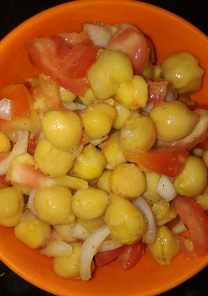 A picture of Chaana chat.